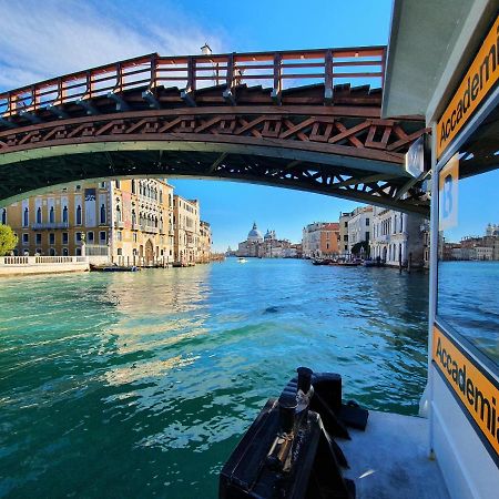 B&B Beroni A Venezia Bagian luar foto