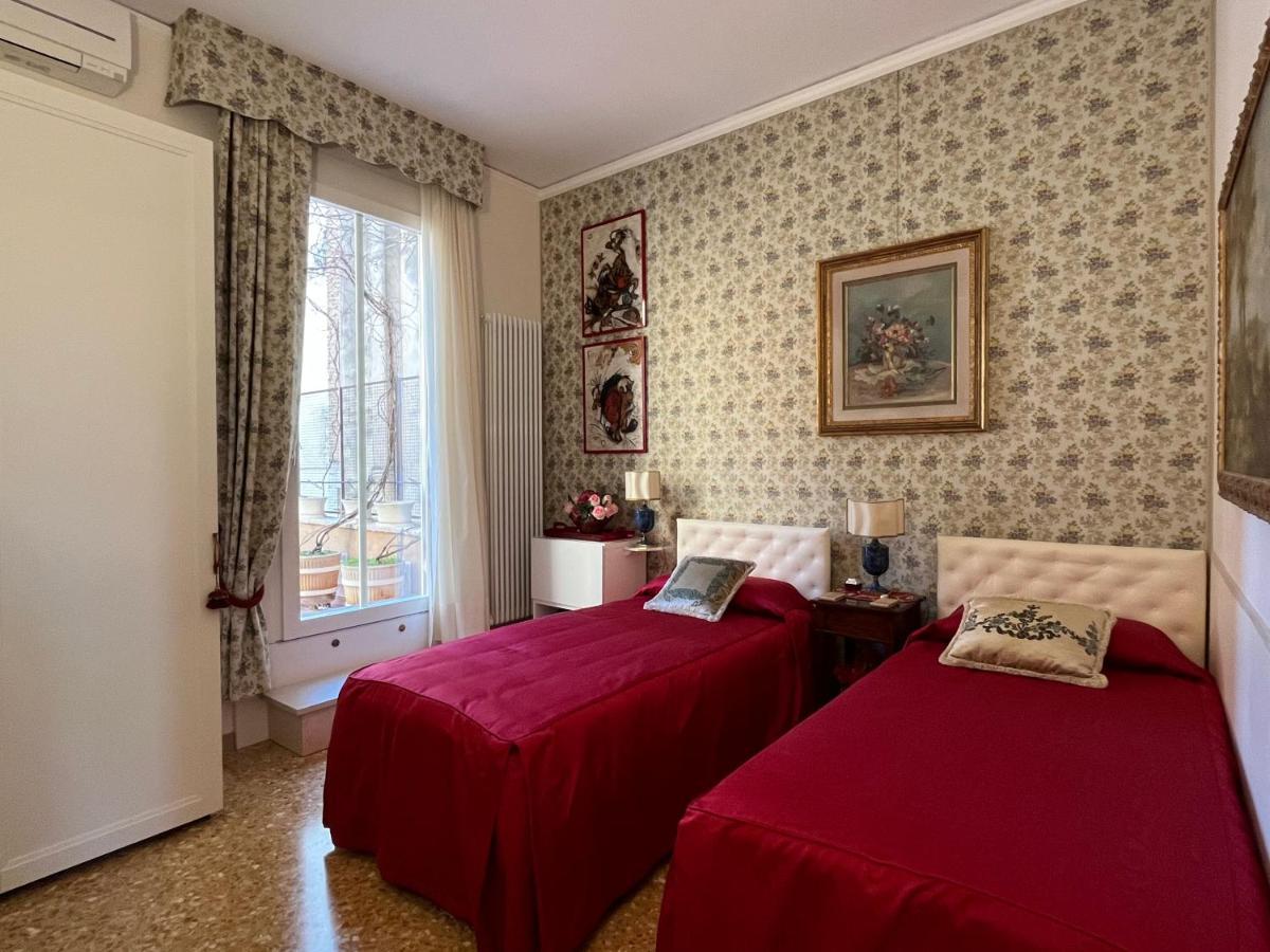 B&B Beroni A Venezia Bagian luar foto